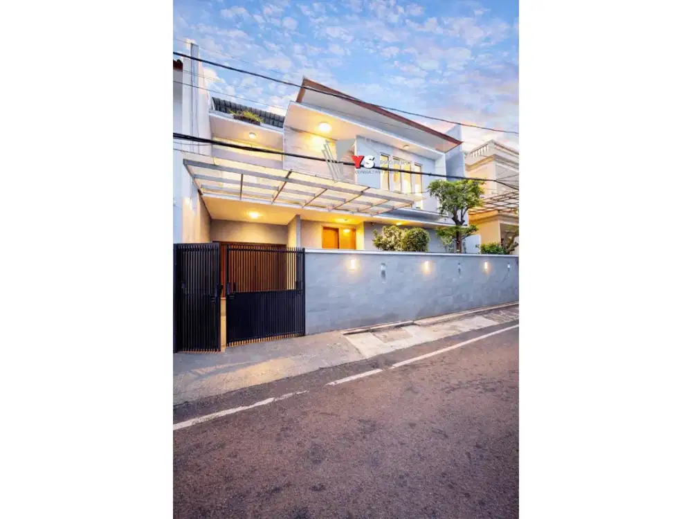 HUNIAN ELIT CEMPAKA PUTIH! Rumah 2 Lantai Luas 340m² - Strategis & Bebas Macet ZN91