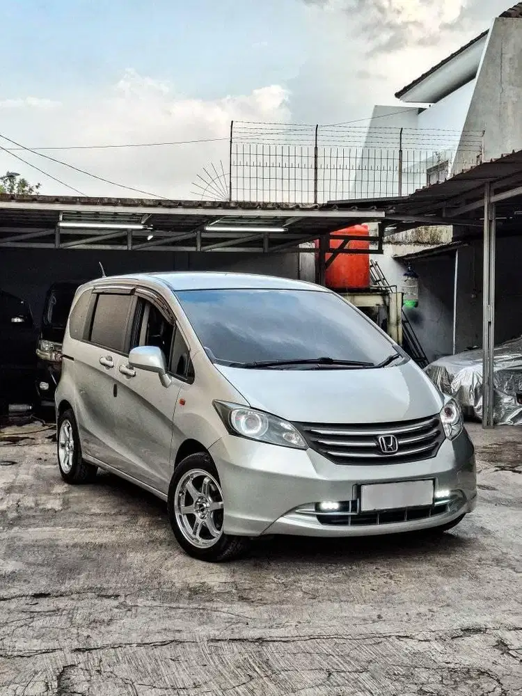 Honda Freed Psd 2009 Dp 15 jt