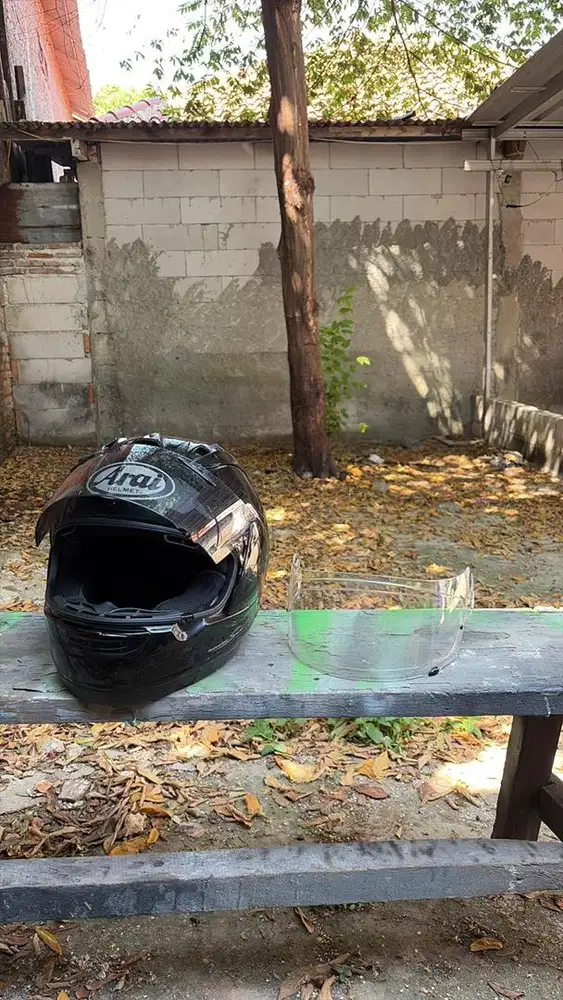 Helm arai rx7 likenew