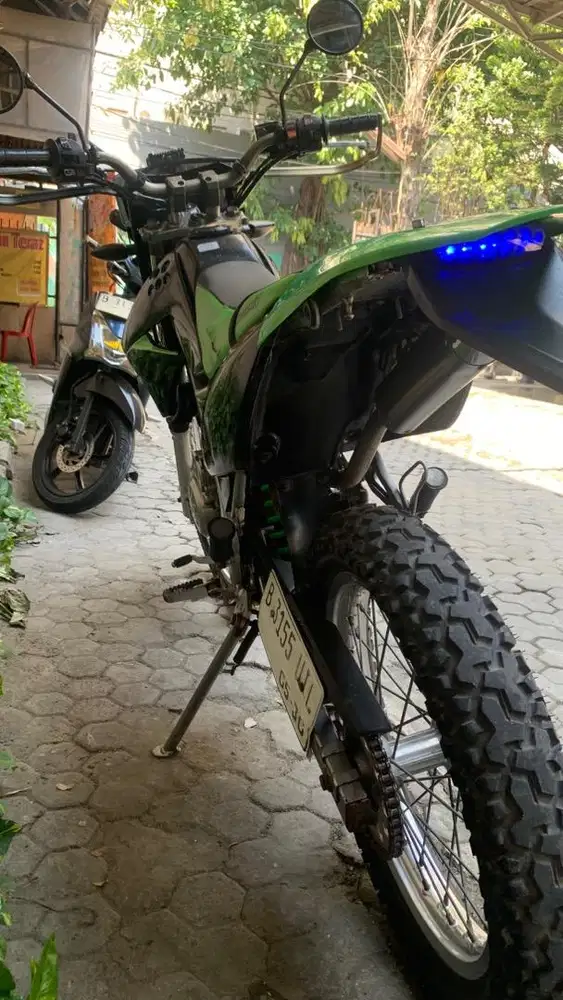 KAWASAKI klx 150L thn 2015