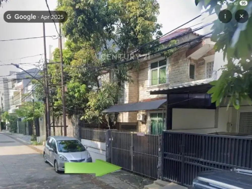 Rumah 3 Lantai Asri Siap Huni Lokasi Green Garden Jakarta Barat