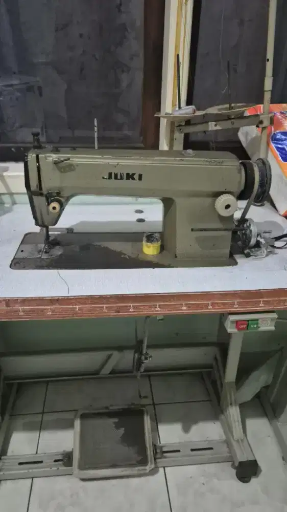 Mesin Jahit merek Juki