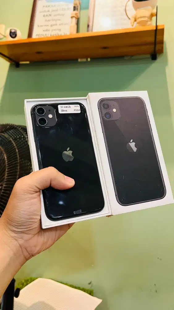 Iphone 11 64gb ibox second warna hitam