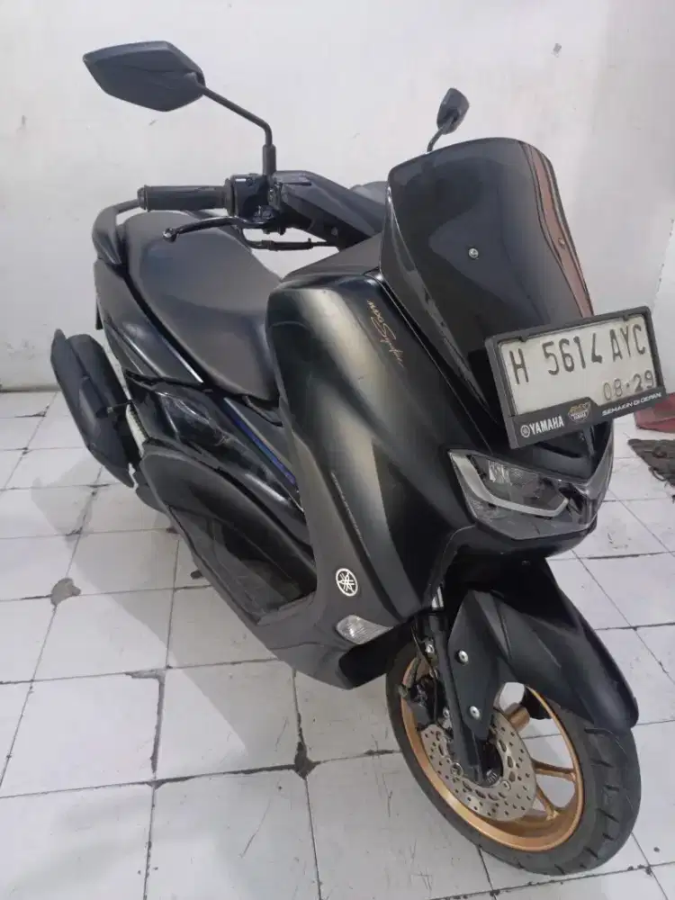 n max keyles thn2024 hitam