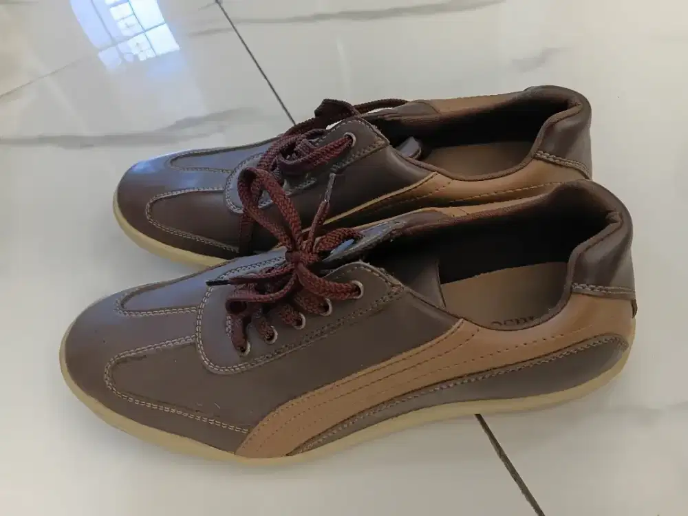 PRELOVED TANPA BOX SEPATU COWOK MASCOTTE WARNA COKLAT NO RETUR