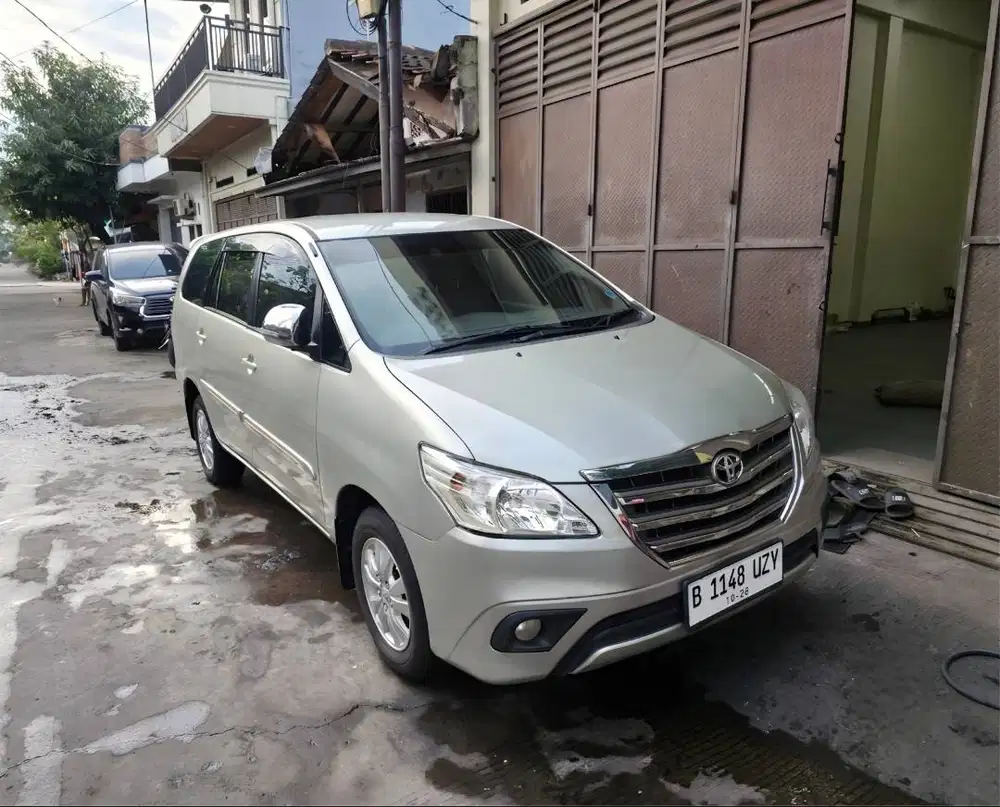 Toyota Kijang Innova Inova Barong G AT Matic Tahun 2013 Silver , 2012