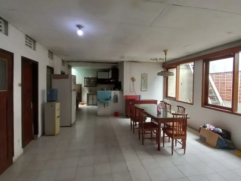Dijual rumah 1 lantai bisa untuk dijadikan cafe di sayap Jl. Riau