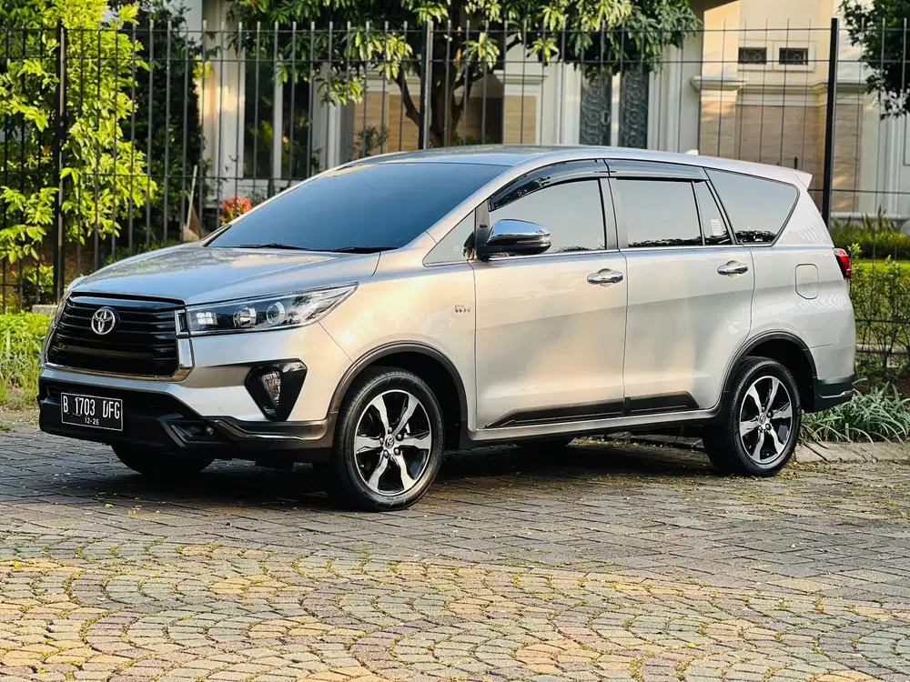 Toyota Kijang Innova Venturer 2.0 AT Bensin 2021 Non Diesel Matic 2022
