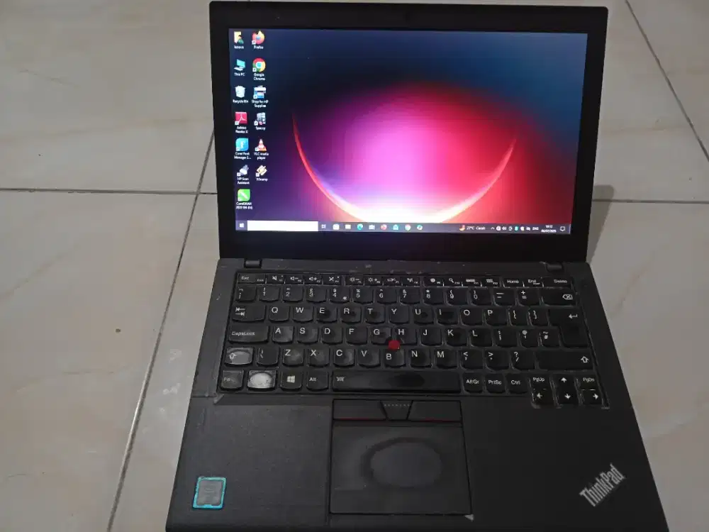 Lenovo thinkpad x260 i5 gen 6 ssd ngebut