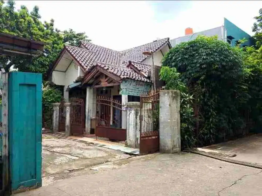 Rumah dan Lahan 1.850 m2 Dekat Pusat Kota Bekasi, SHM, 8 Unit Kontrakan, Harga 13 M
