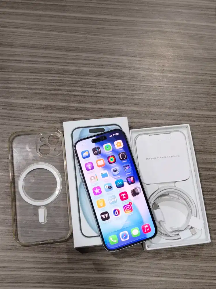 Iphone 15 (128 GB) Second Mulus Normal Original (Warna Biru)