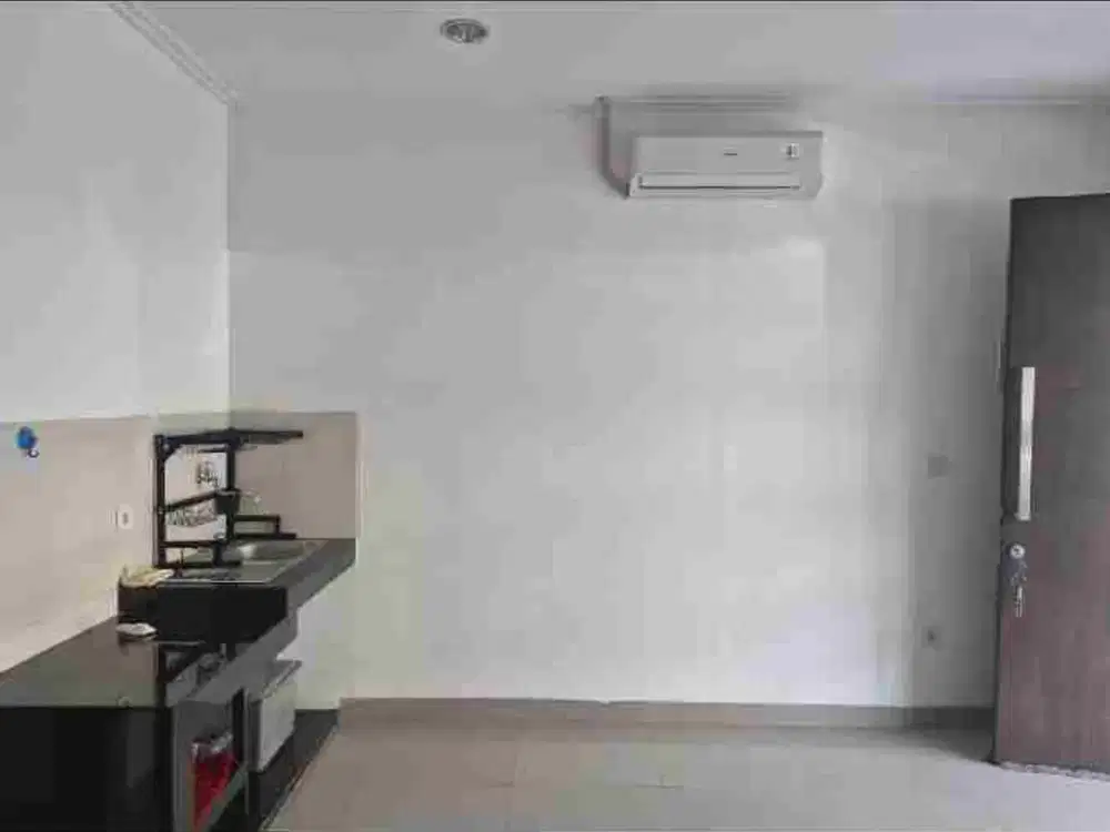 DISEWAKAN TERMURAH RUMAH PIK2 KOSONGAN + 3 AC UKURAN 4,5X10 2 KAMAR TIDUR HARUS 2 TAHUN 90JT/2THN