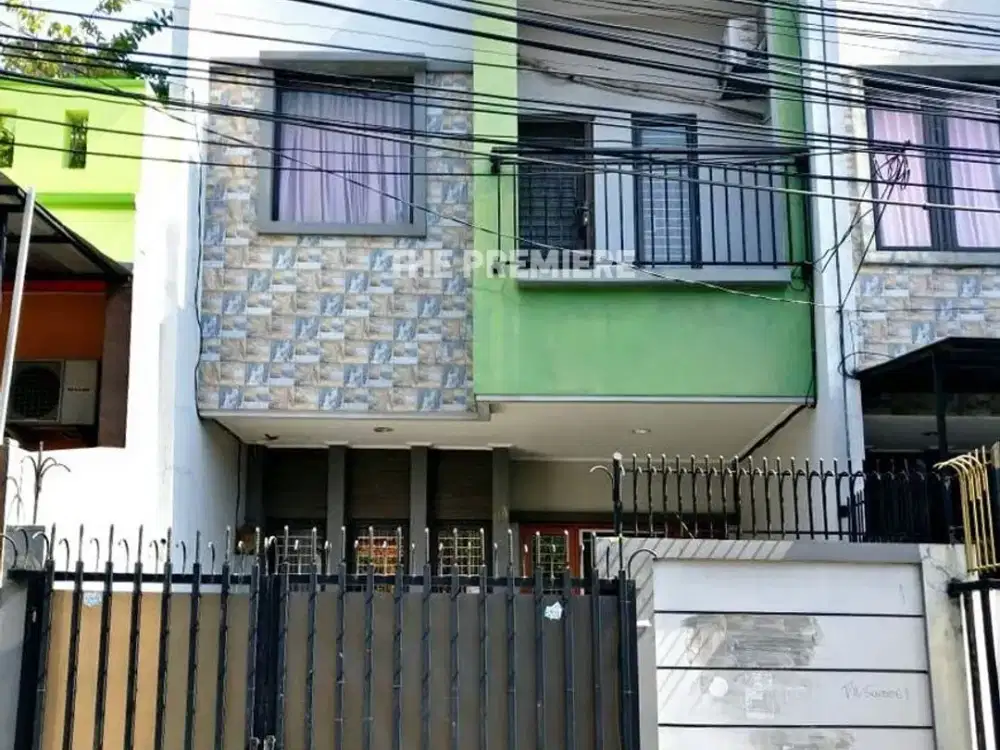 Jual Cepat! Rumah Minimalis Sunter 2,5 Lantai Siap Huni, Carport, Jalan 3 Mobil