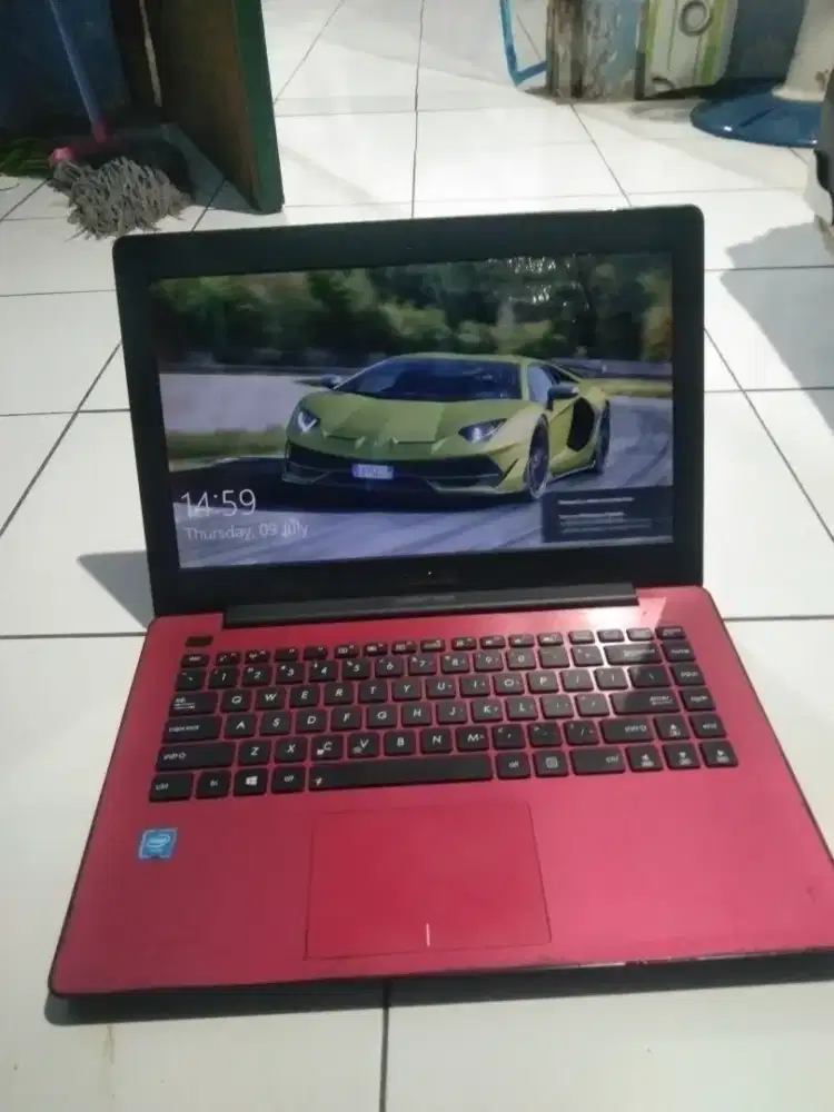 Laptop Asus tipe X453S minus LCD ada bintik-bintik putih