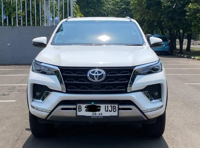 Toyota FORTUNER VRZ 2.8 AT 2023 PUTIH
