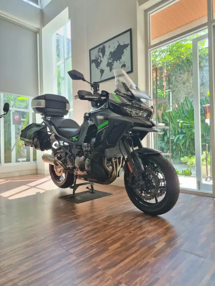 Kawasaki VERSYS 1000 th 2023, km 10 rb an