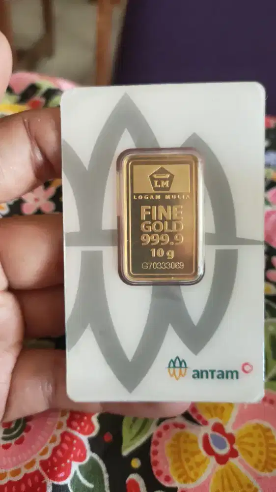 Emas antam 10 gram