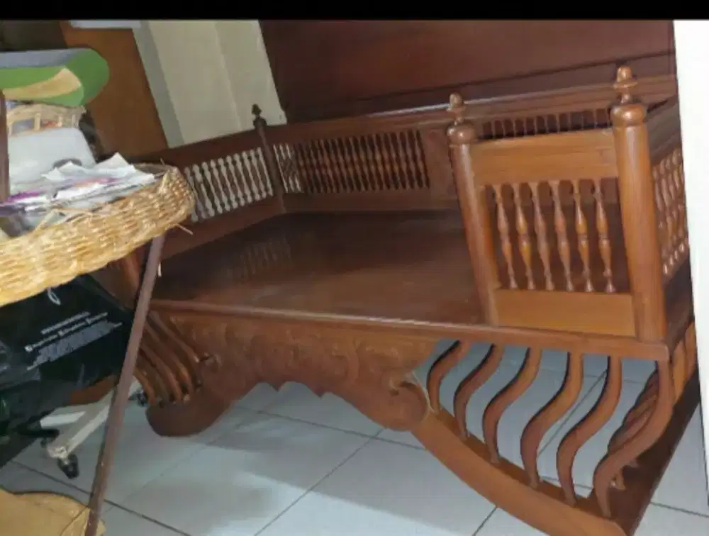 Di Jual Amben/Kursi Panjang/Bale2 Dipan/Ranjang Kecil