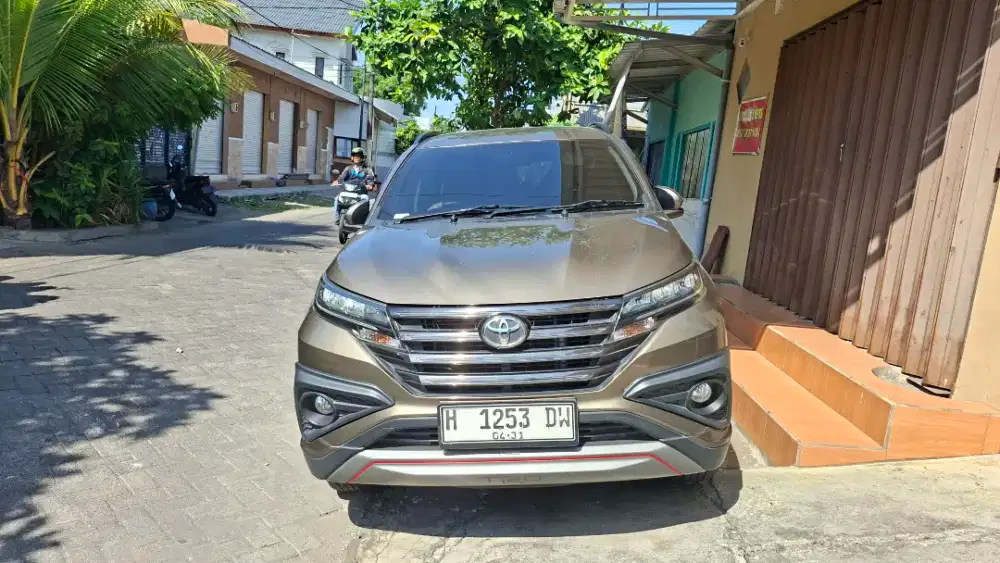Toyota Rush TRD Sportivo 1,5 AT 2021 Coklat Muda Metalik
