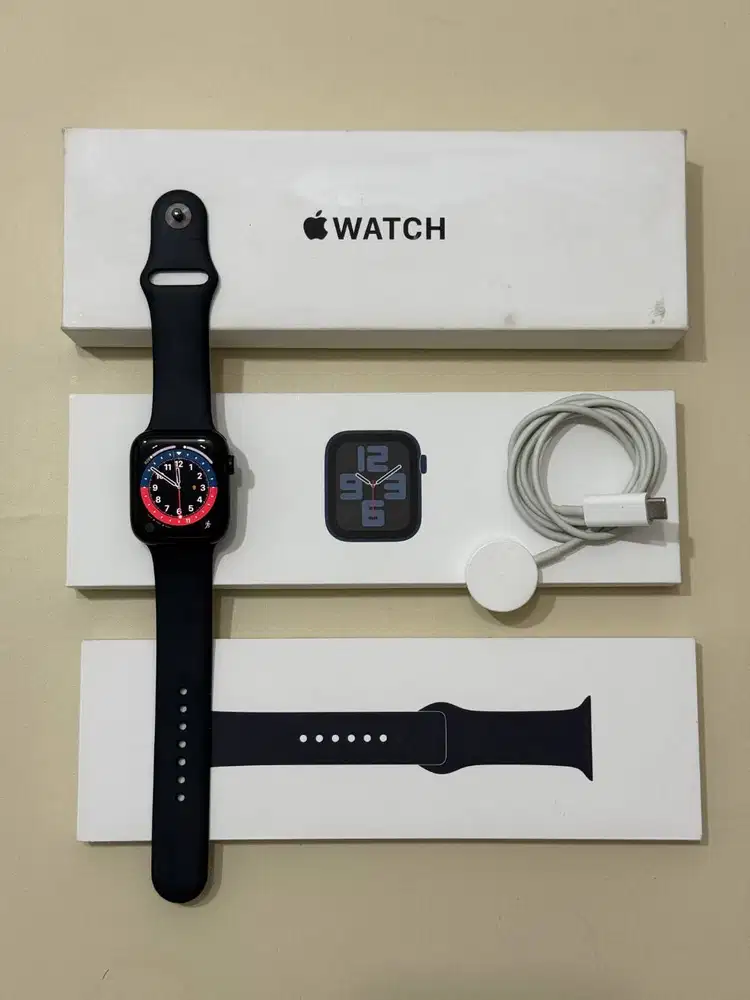 Apple Watch SE Gen 2 44mm - Midnight - Resmi Indo