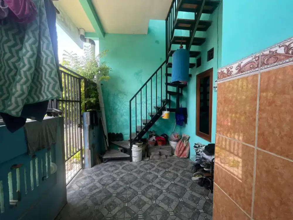 Rumah 1,5lantai dekat taman jayawijay mj9 solo
