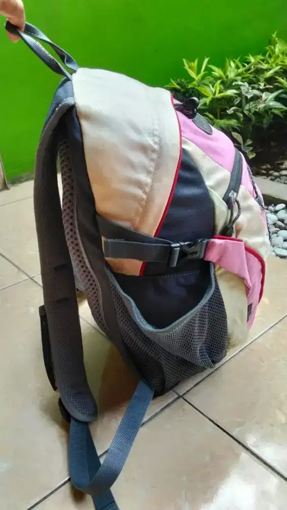 Tas Ransel Outdoor Deuter