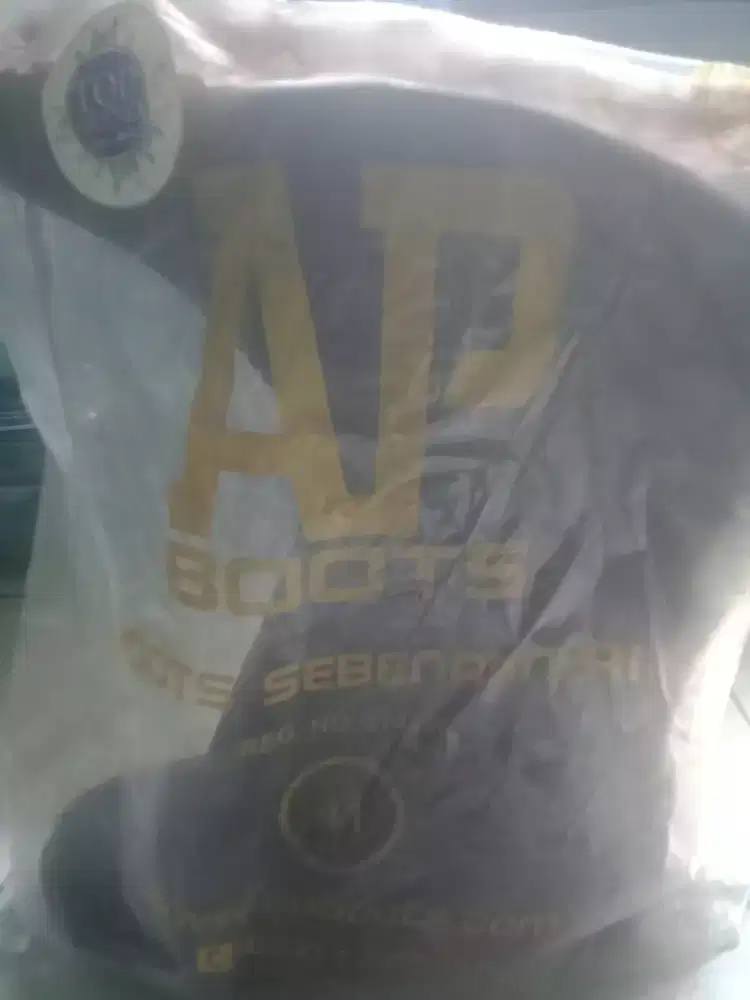 Jual cpt blm pernah di pakai atau di bk segel ya sepatu boots AP no 41