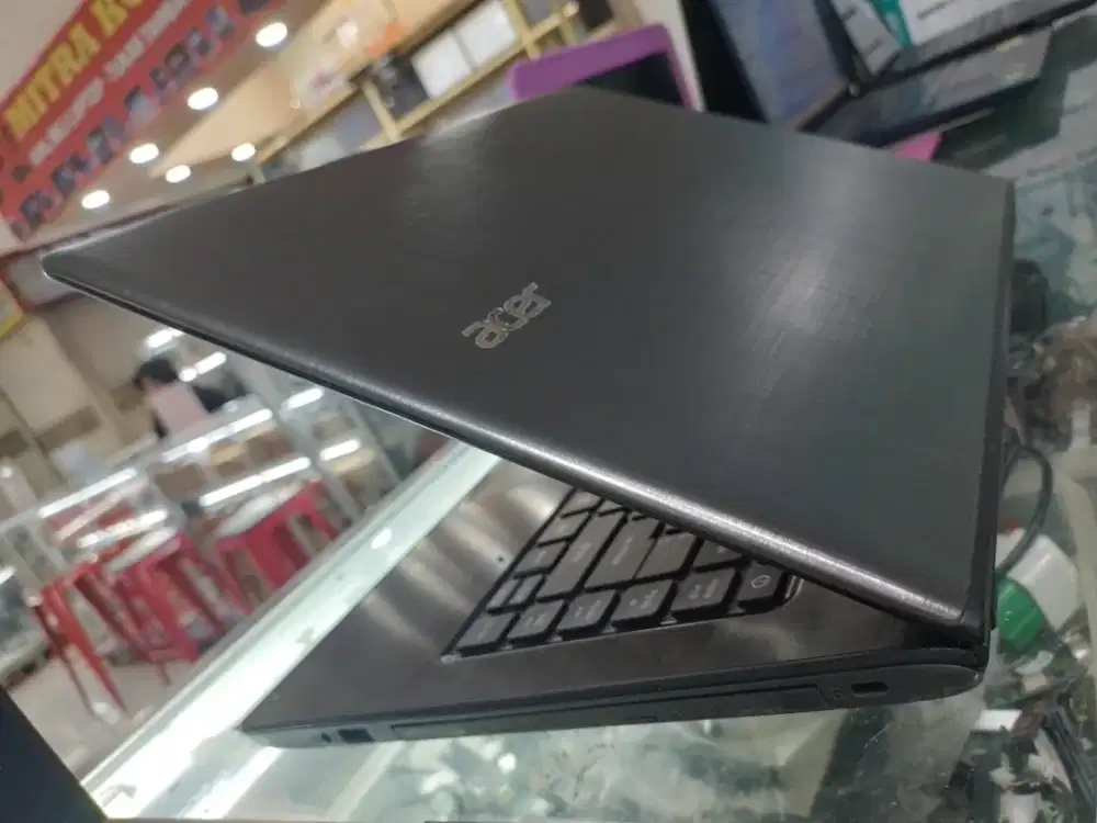 Laptop Acer Aspire E5-475