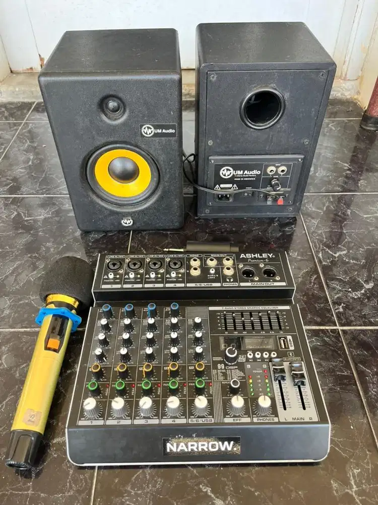 Mixer Ashley Premium 6 dan Speaker UM Audio