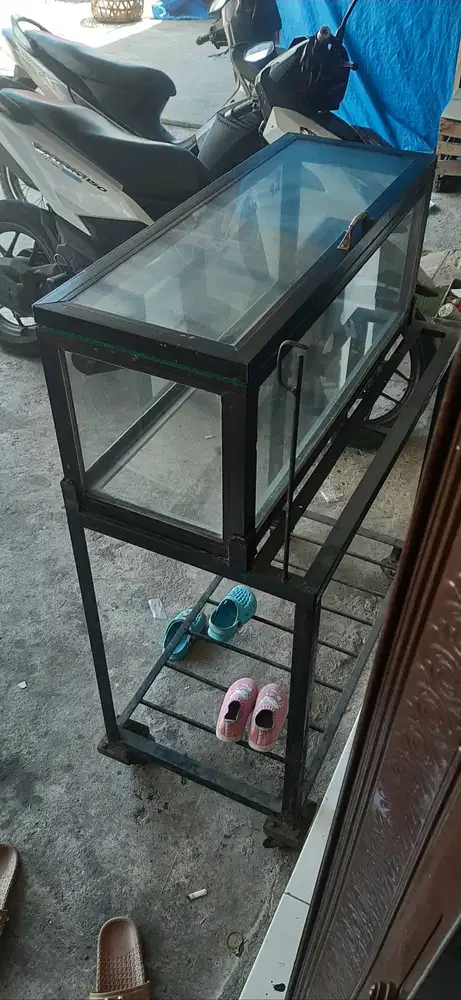 Tempat buah rak potong