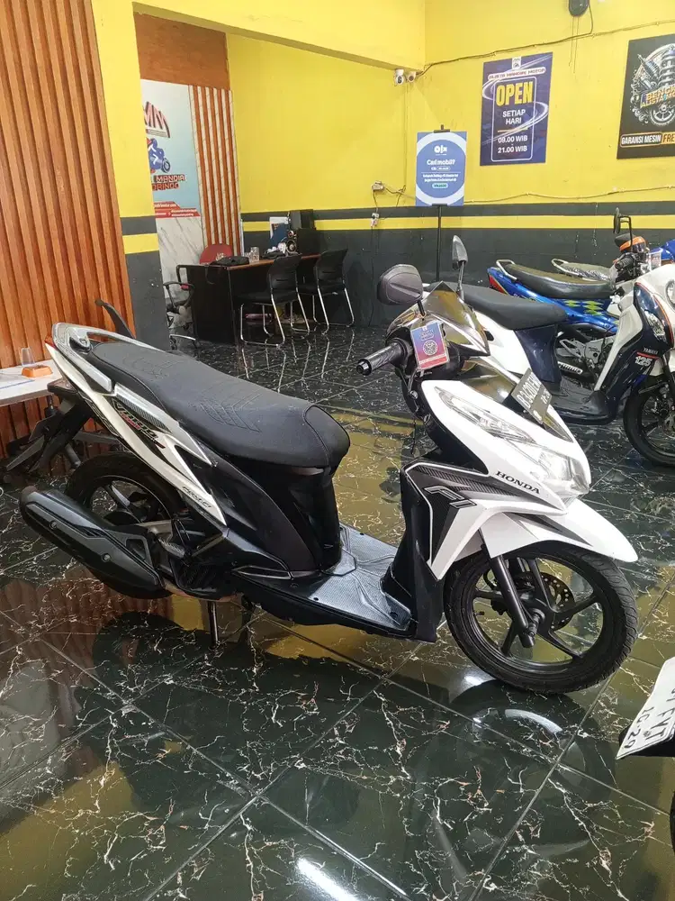 VARIO 125 KZR. BERGARANSI, CASH ONLY, PAJAK ON, SS LENGKAP,  BISA NEGO