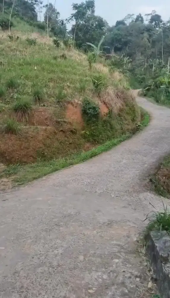 Tanah dekat wisata skyhill kemuning