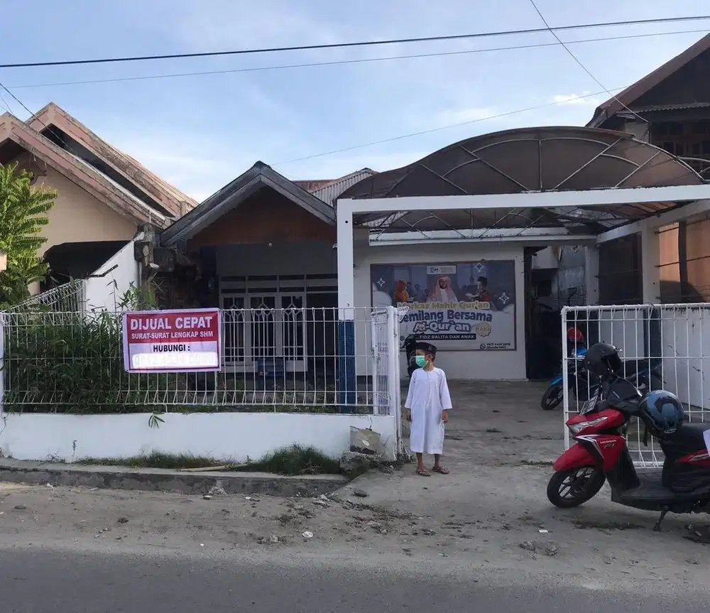 Rumah buat Usaha depan Jl. Raya Banteng