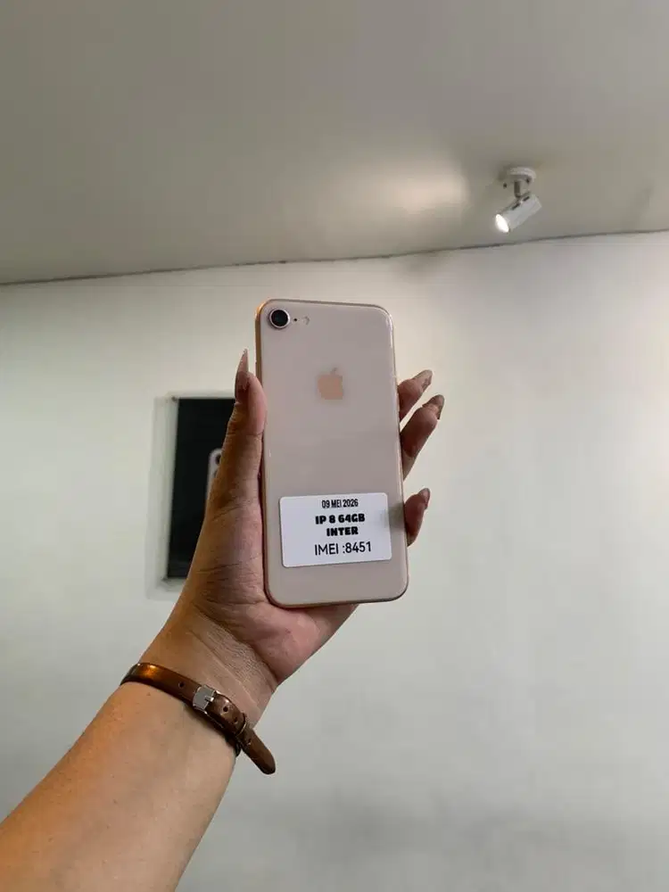 iPhone 8 64GB ROSEGOLD EX INTER