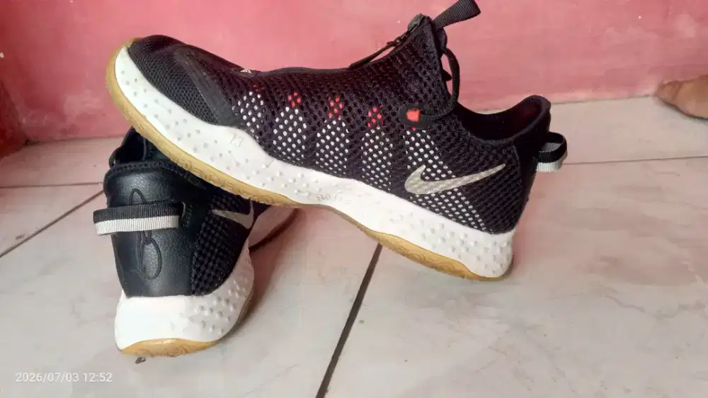 SEPATU NIKE ORIGINAL