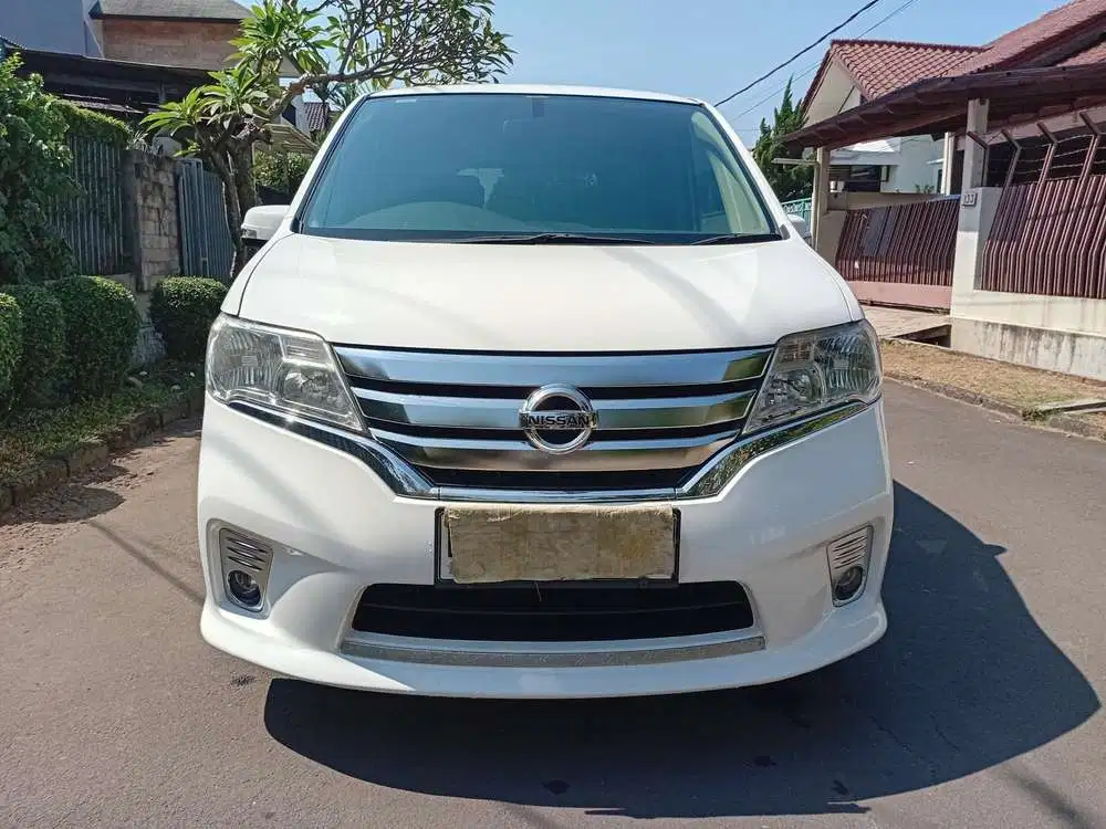 Nissan Serena 2013 Bensin