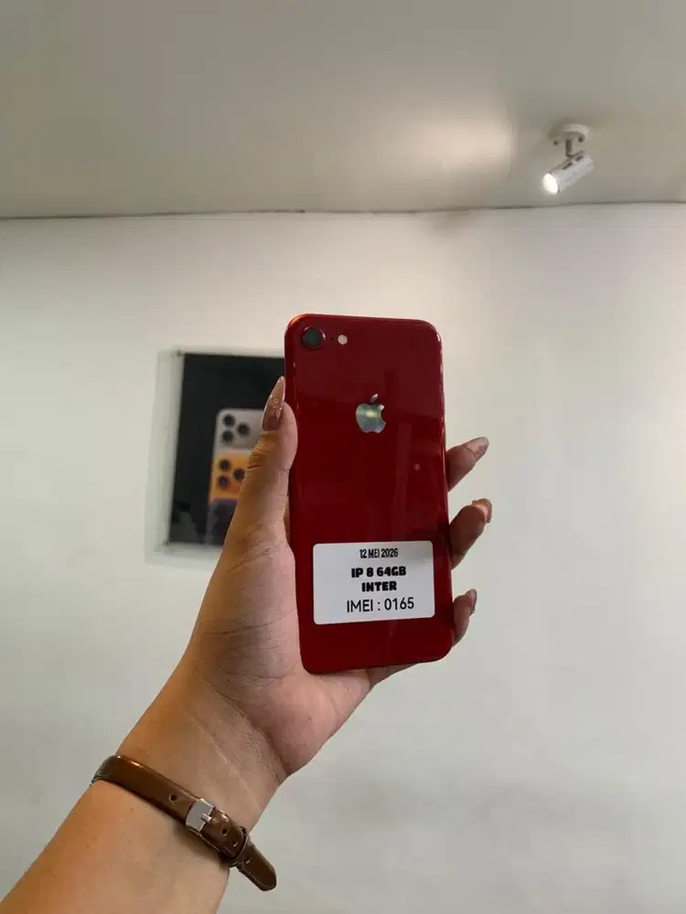 iPhone 8 64GB Red EX INTER