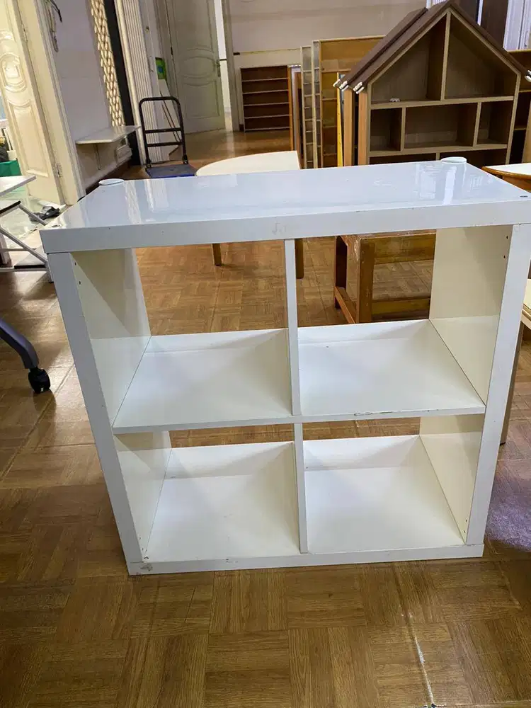 Lemari/Cubby Kotak 4