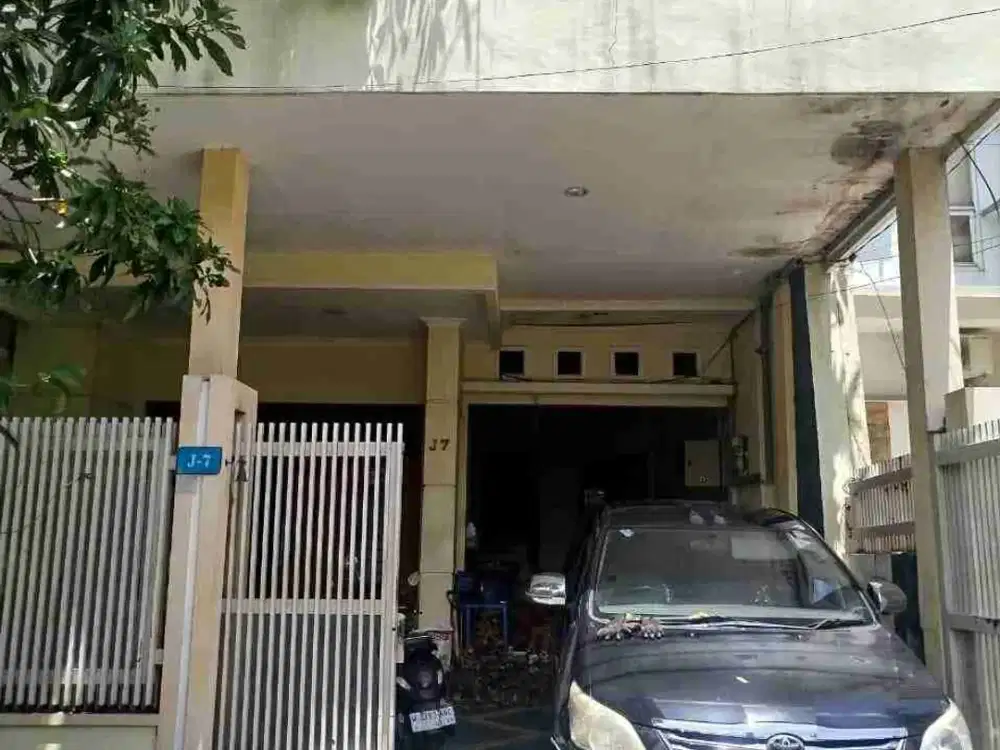 Dijual via lelang rumah Rungkut harapan blok j no 7 Surabaya