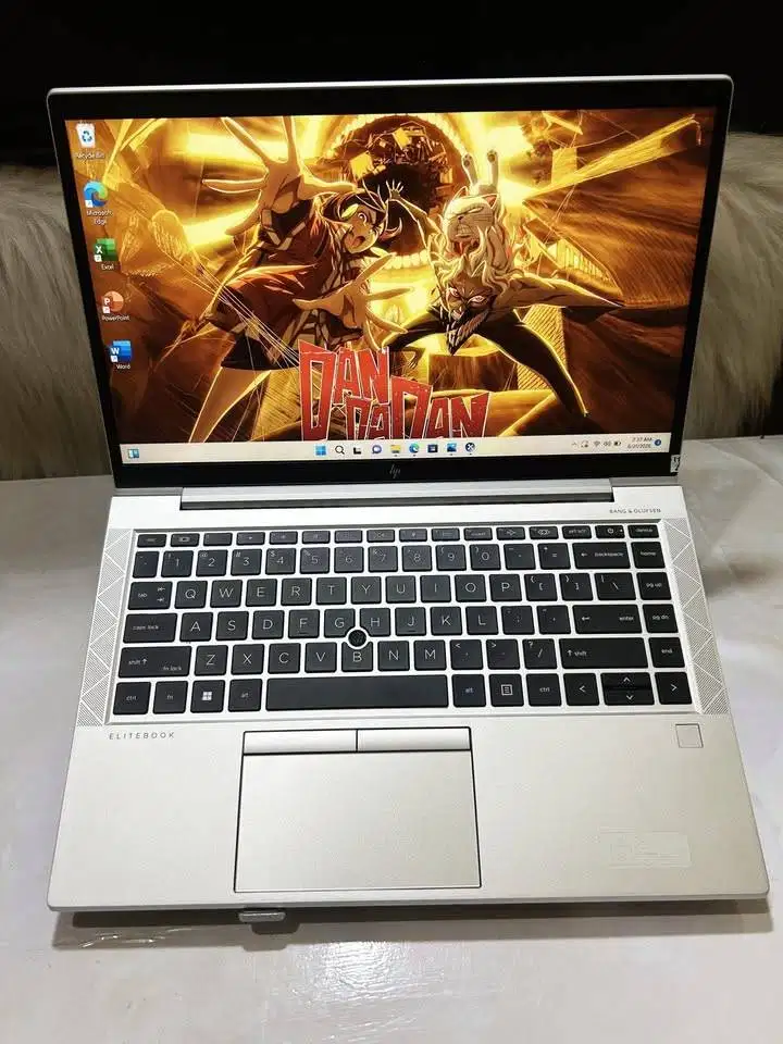 Hp Elitebook 845 G8  Amd Ryzen 5 pro 5650U  RAM 16GB   SSD 256