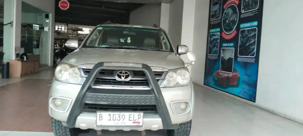 Jual mobil second fortuner manual 2008