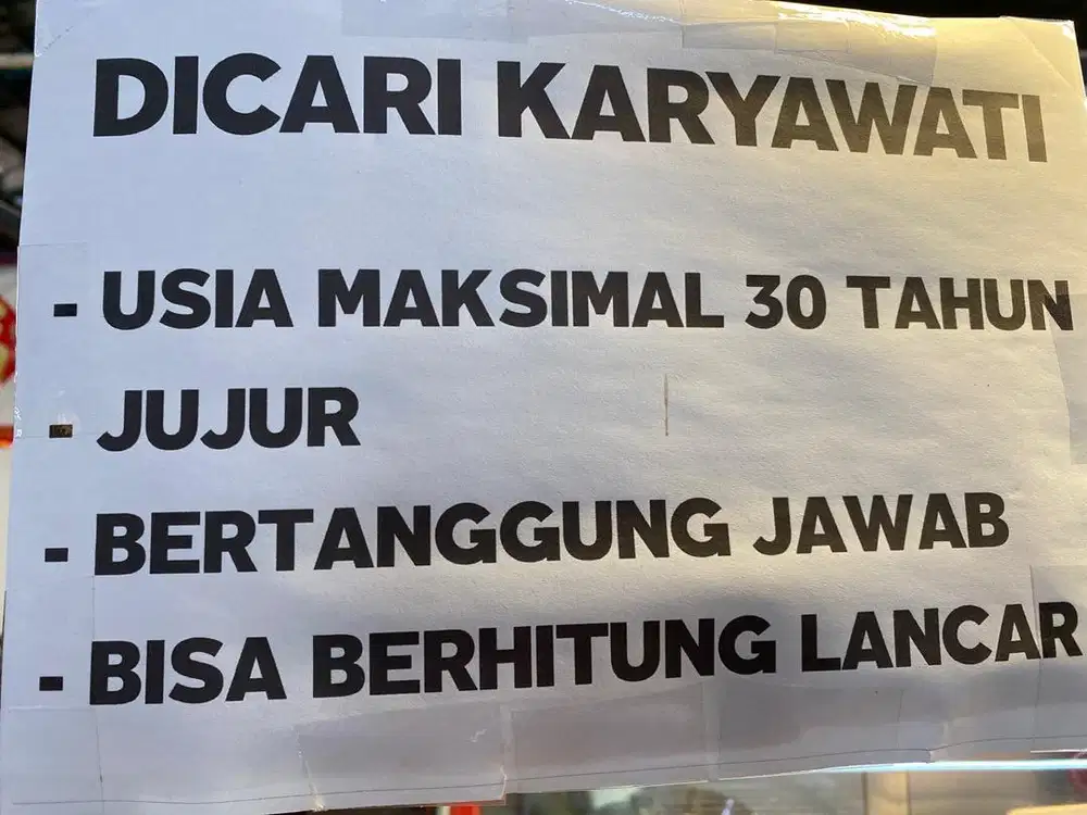Karyawati utk outlet makanan