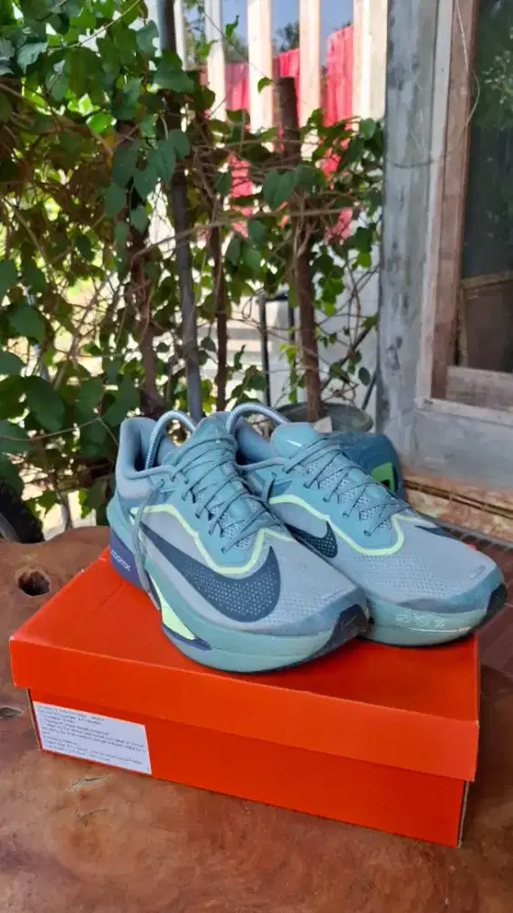 Nike zoom fly 6 size 43