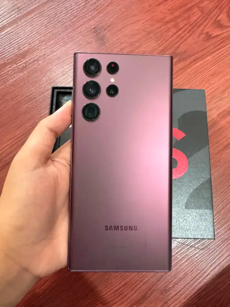 Samsung S22 ultra 12/256