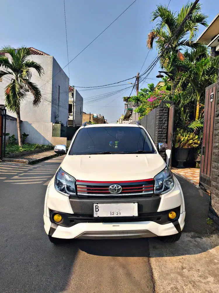 Toyota Rush TRD Ultimo 1.5 Magic 2017 Putih