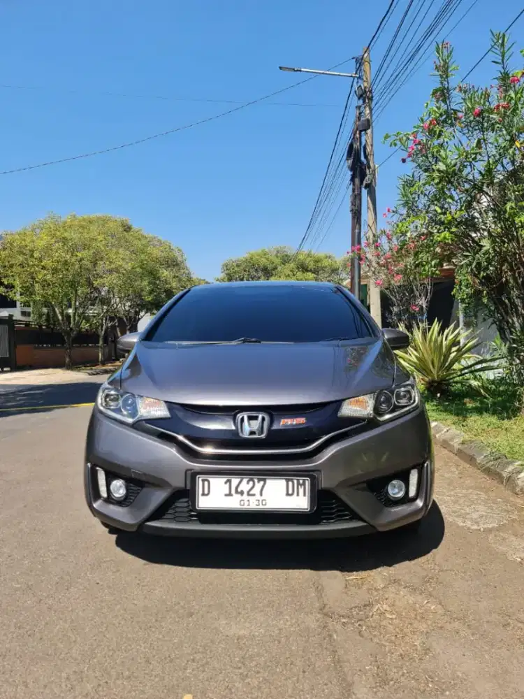HONDA JAZZ RS AT 2015