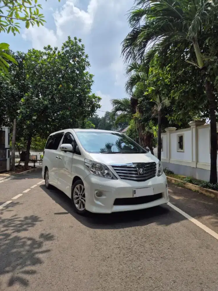 Dijyal Toyota Alphard Premium Sound 2011