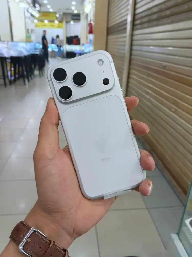 iPhone 17 Pro 256 GB iBox Silver