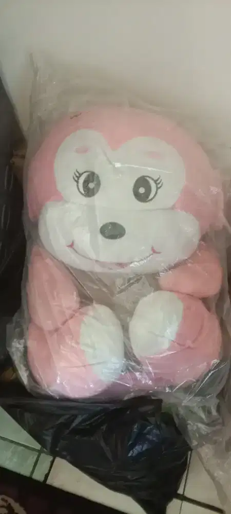 Boneka jumbo warna pink