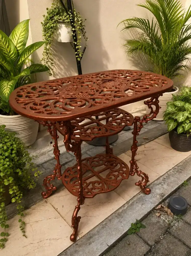 Meja Taman Besi Cor Oval Premium